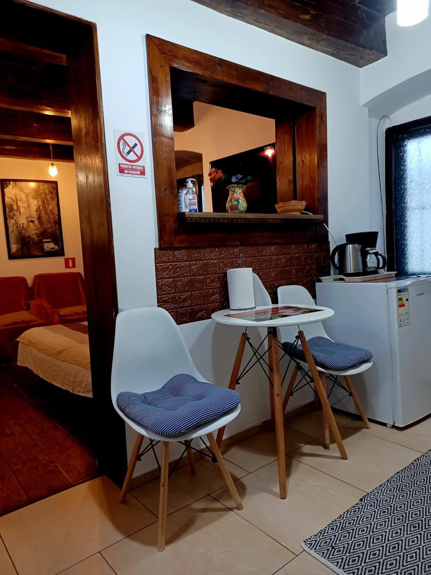 Historic Center Apartment Brasov Bagian luar foto